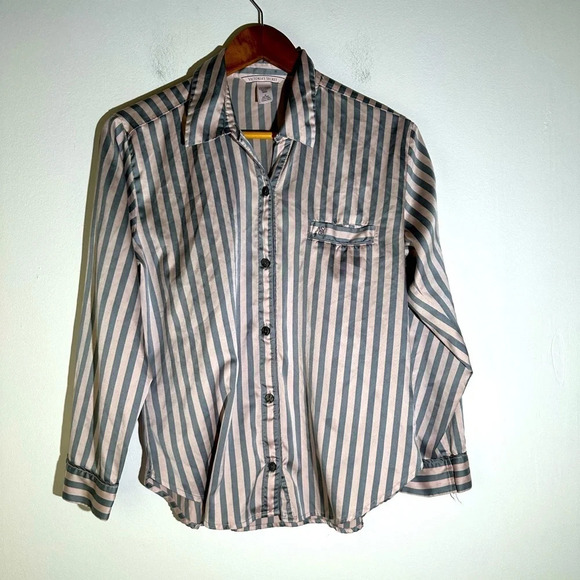 Victoria’s Secret Silky Striped Sleep Top - Picture 1 of 4
